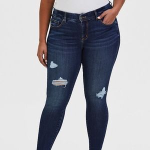 Torrid bombshell skinny jeans